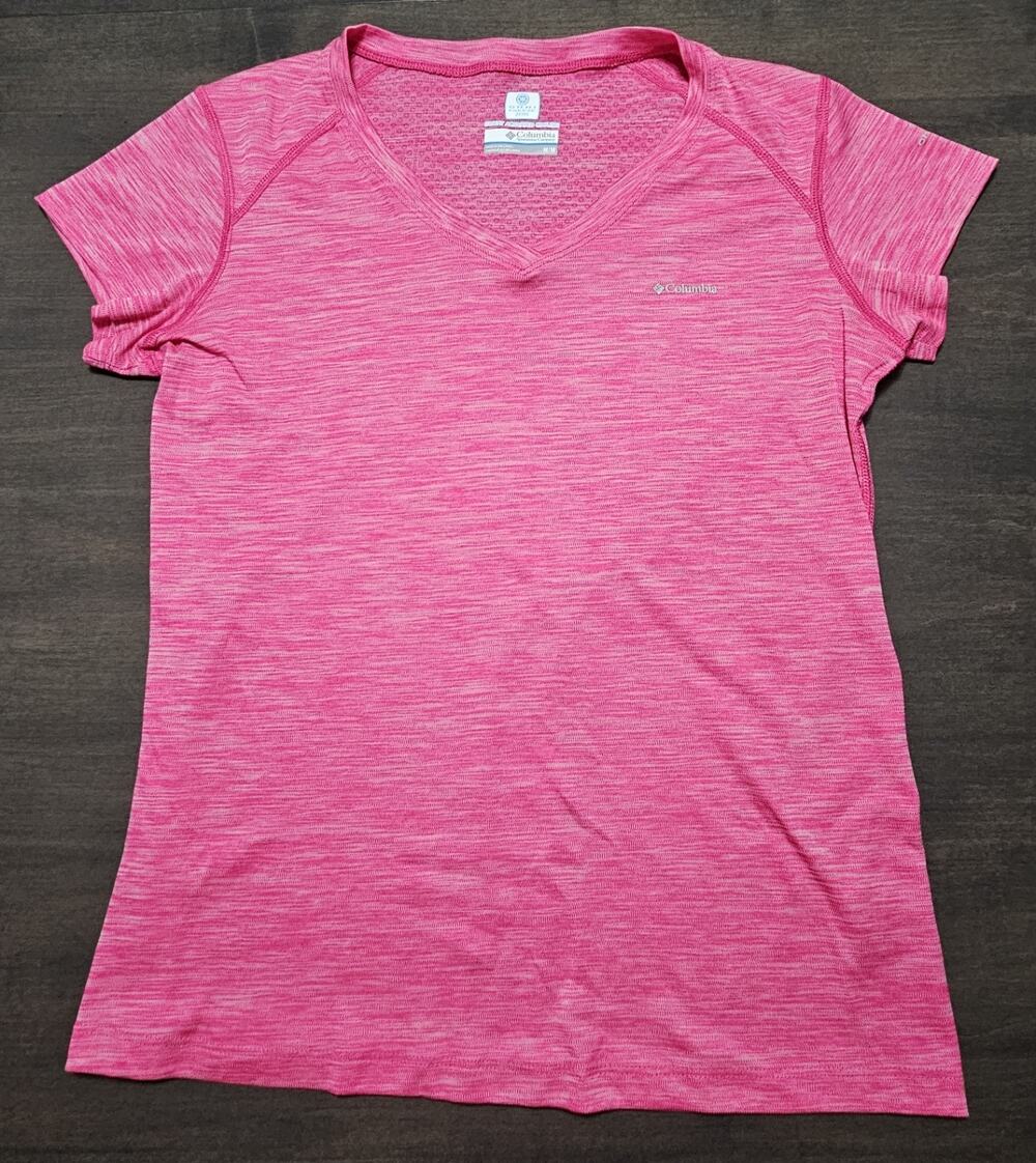 Columbia Omni-Freeze Zero Women’s Med Pink Cooling V-Neck Short Sleeve T-Shirt